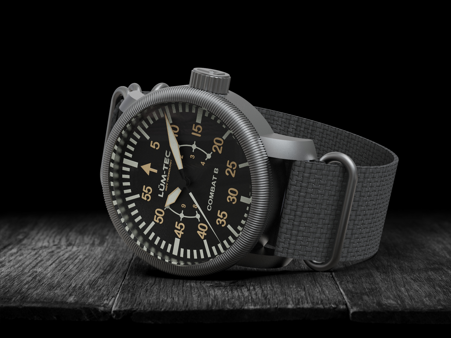 Combat B62 automatic 39mm