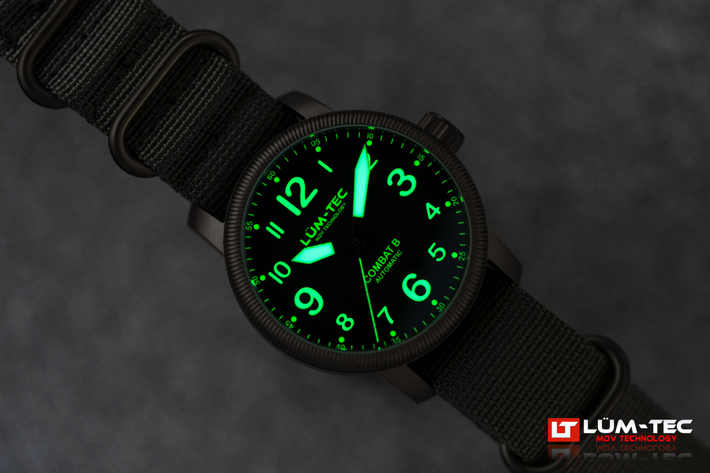 Combat B69 Automatic